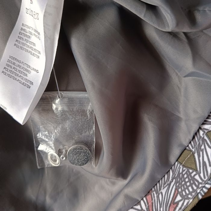 Kurtka pastelowa District wiatrówka