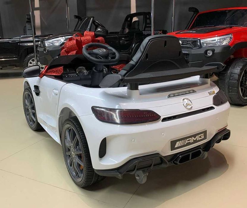 Samochodzik na roczek! Mercedes GTR auto na akumulator + PILOT