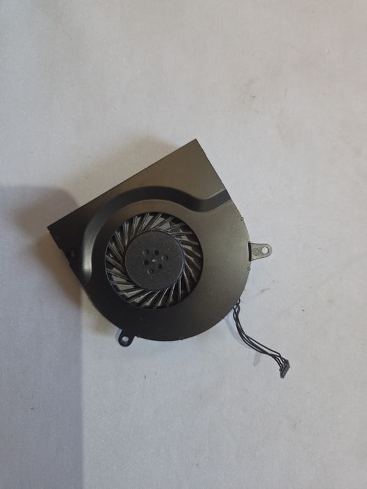 Sprzedam wentylator do Laptopa Macbook A1278