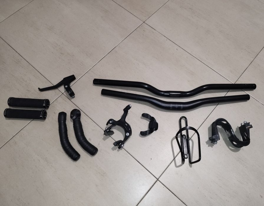 lote de acessórios para bicicleta como novos!!