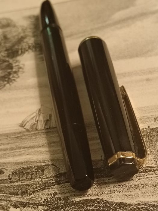Caneta Montblanc Monte Rosa Hexagonal