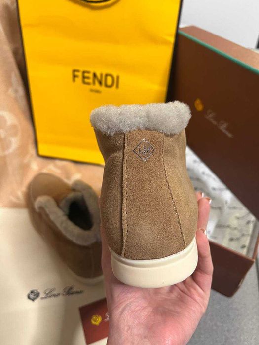 Loro Piana Open Walk Loafers – rozmiar 38, z futrem, kolor beige