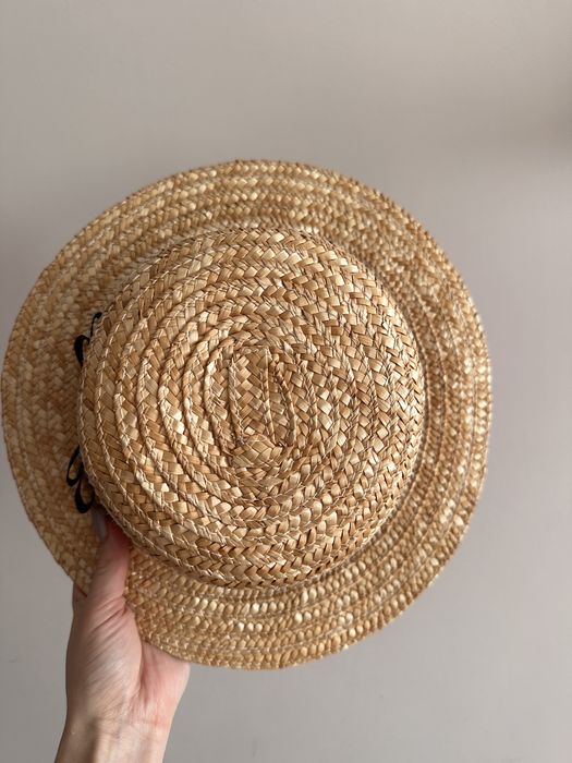 Канотьє зі стрічкою