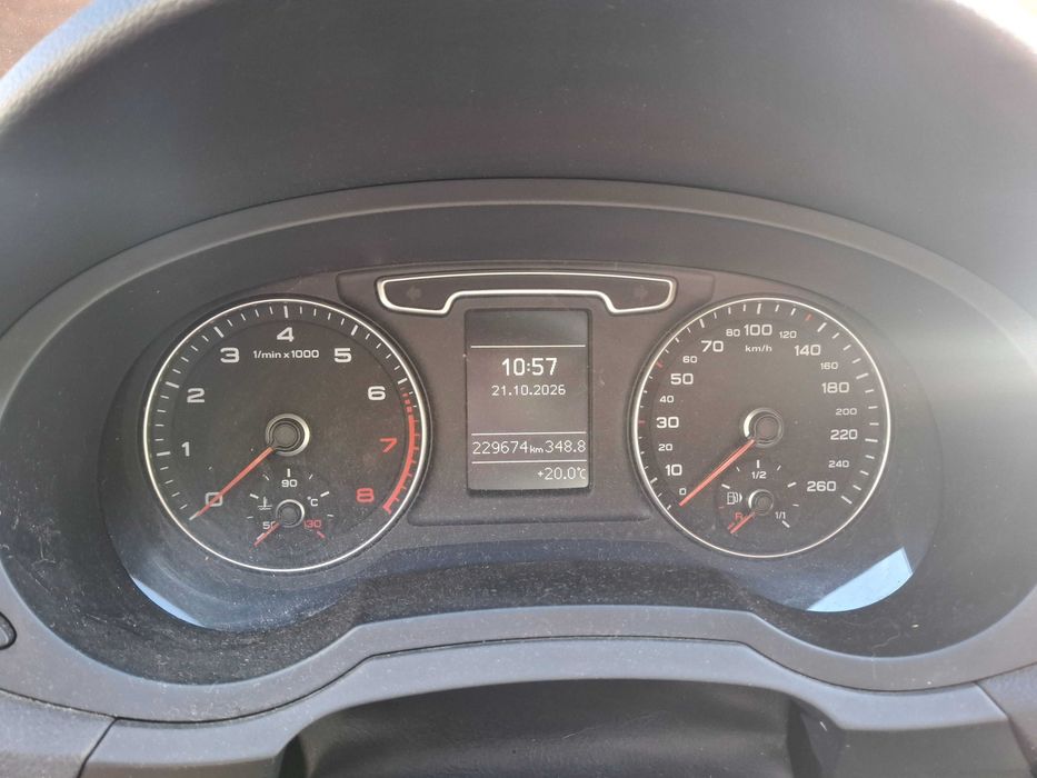 Samochód osobowy AUDI Q3