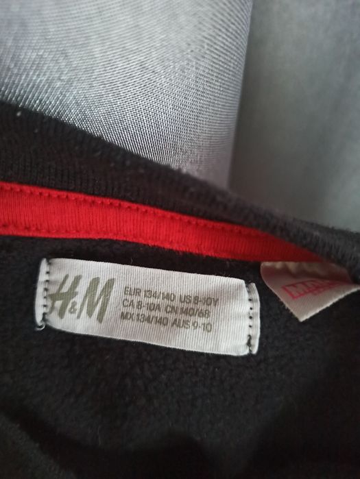 Bluza czarna, cekiny zmieniające się, Spiderman, Capitan Ameryka H&M