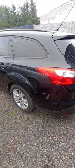 ćwiartka tył tylna błotnik ford focus mk3 lak fb