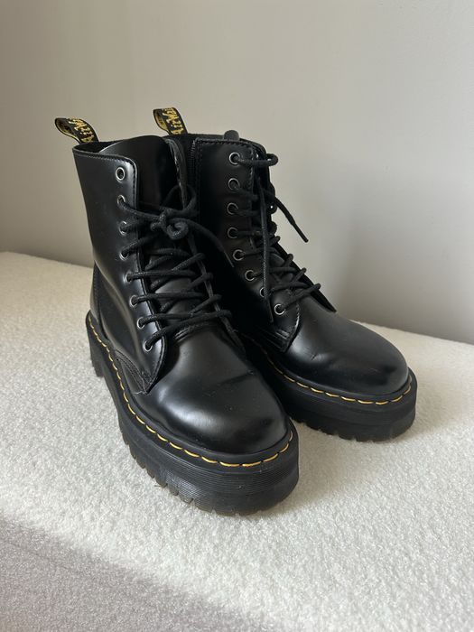 Dr. Martens Jadon – Black Polished Smooth