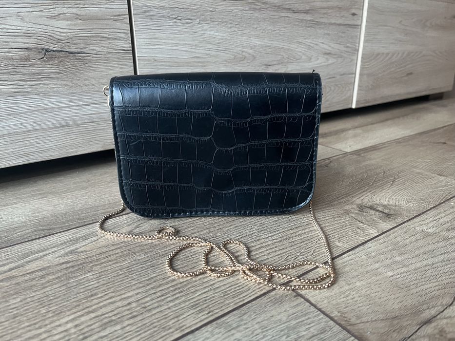 Mini torebka na łańcuszku , saszetka Reserved