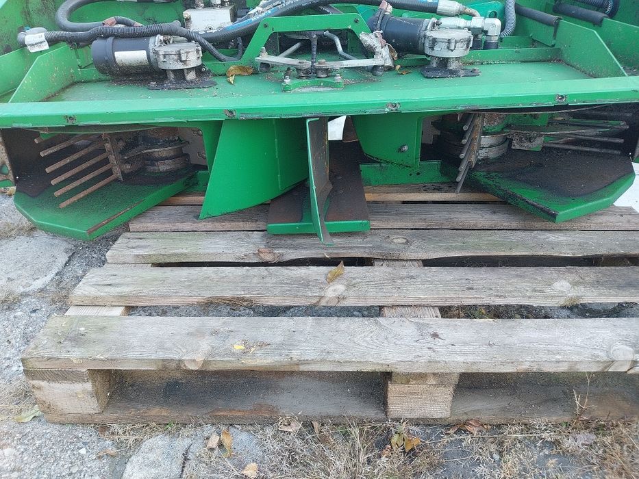 Rozrzutnik plew John Deere s670