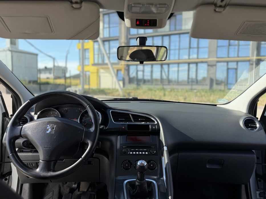 В продажі Peugeot 3008 , 1.6 МРІ бензин , в рідній фарбі, 2012р