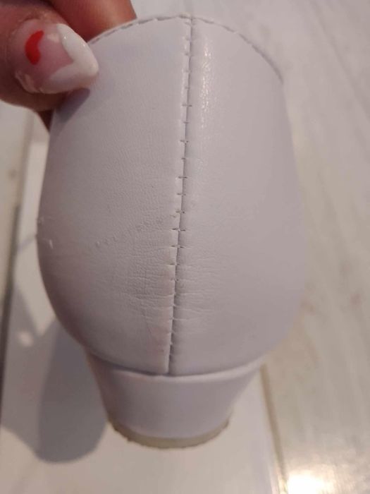 Eleganckie buty dla dziewczynki