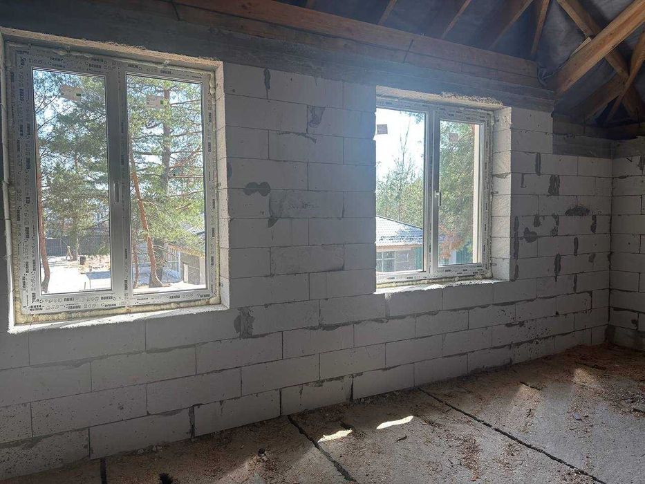 Котедж 200 кв.м з виходом до річки. Ділянка серед сосен. Розстрочка 1р