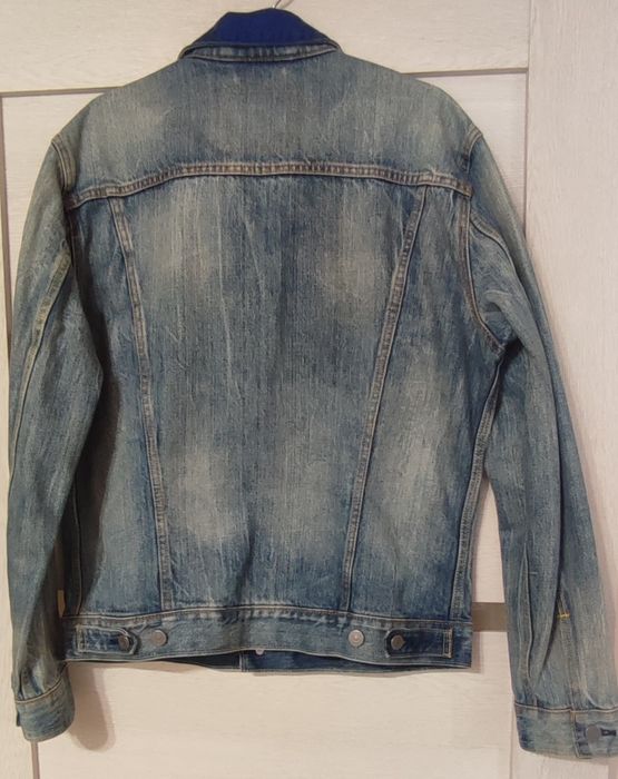 Чоловіча джинсова куртка