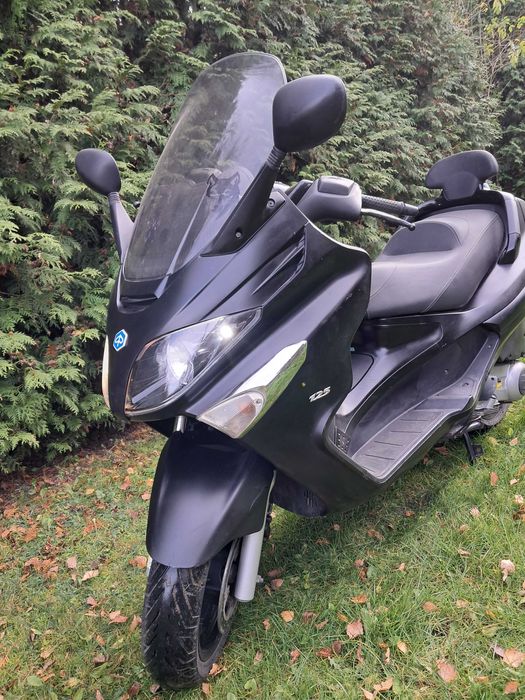 Skuter Piaggio Xevo 125