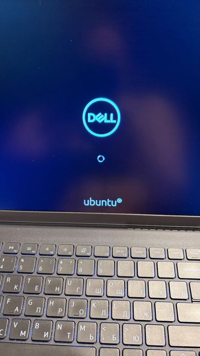 Ноутбук Dell Vostro 3520