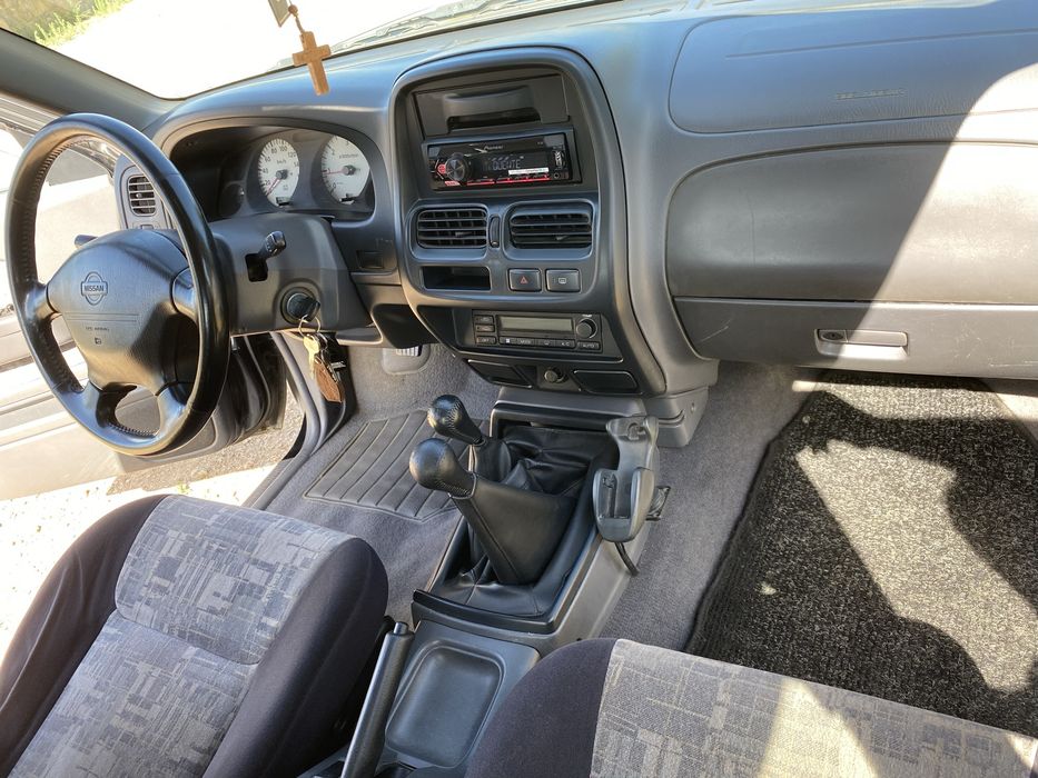 Nissan navara d22