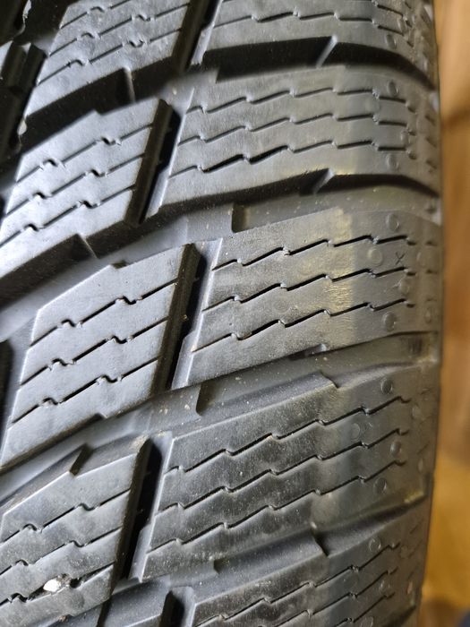 225/45/19 Nokian Para zima jak Nowe 100%Bieżnika