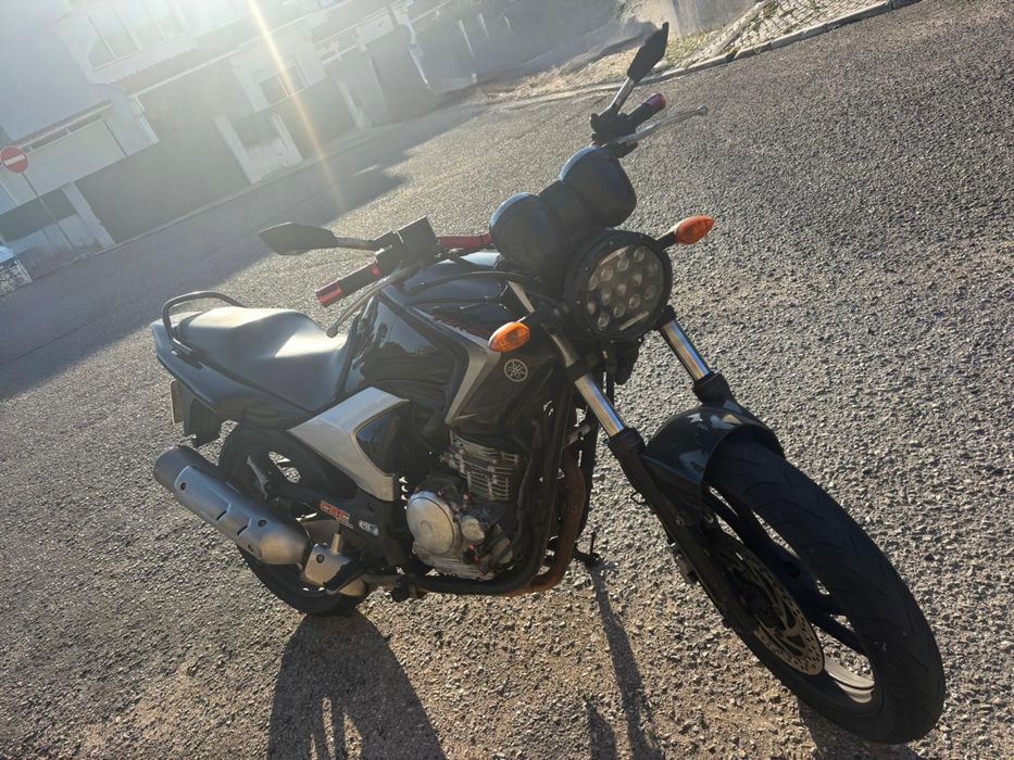 Mota Yamaha YBR 250 cc