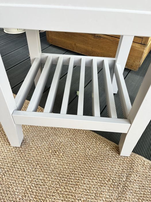 Szara szafka łazienkowa Castorama 40x120