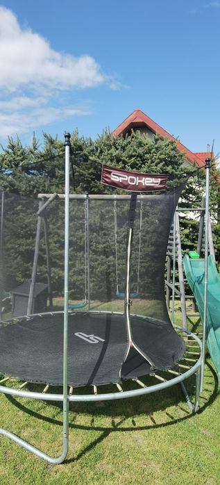 Trampolina ogrodowa
