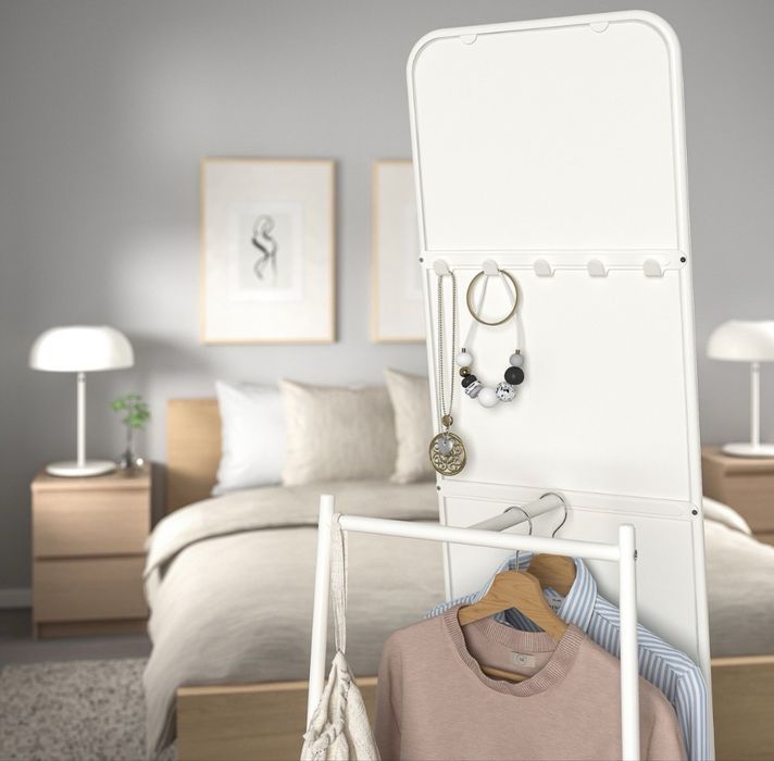Espelho de pé branco Knapper IKEA