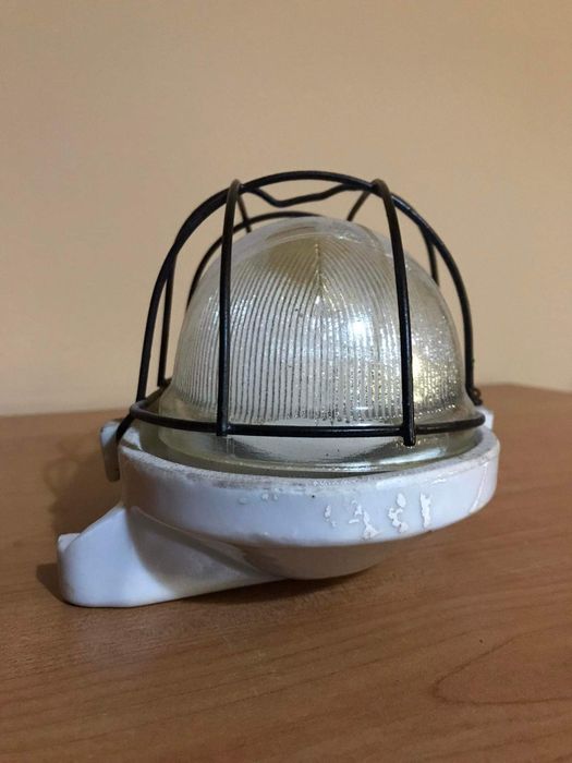 Stara lampa przemysłowa loft PRL