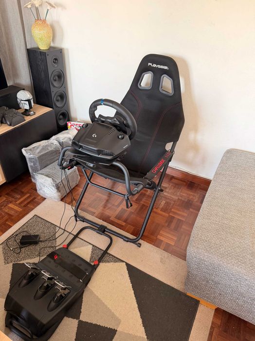 Simulador Corrida: Volante G923 c/ Pedais + Playseat Challenge