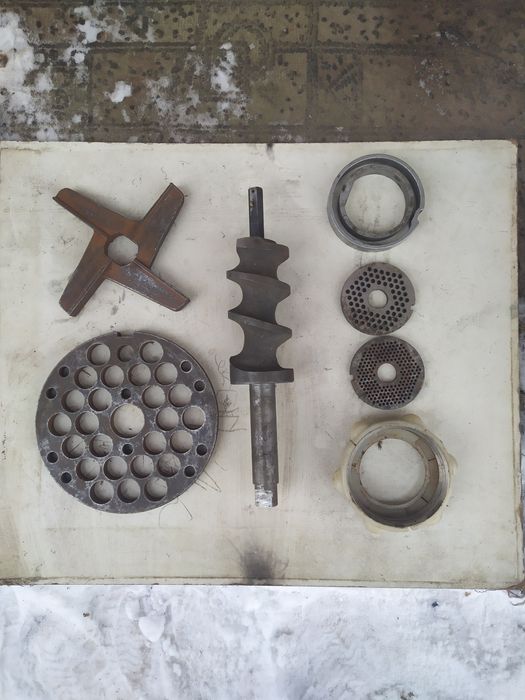 Комплектуючі для промислових м'ясорубок