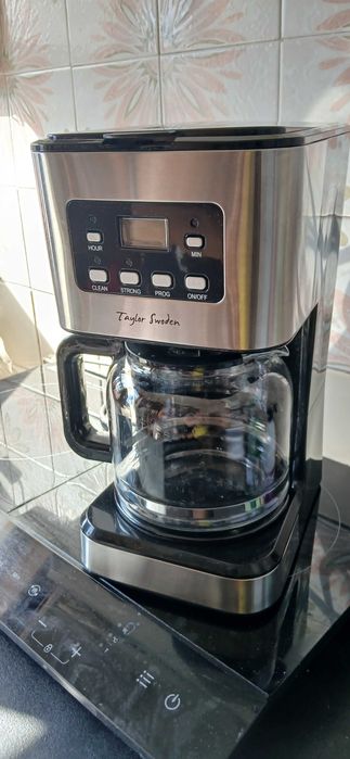 Cafeteira programável com 24h de antecedência