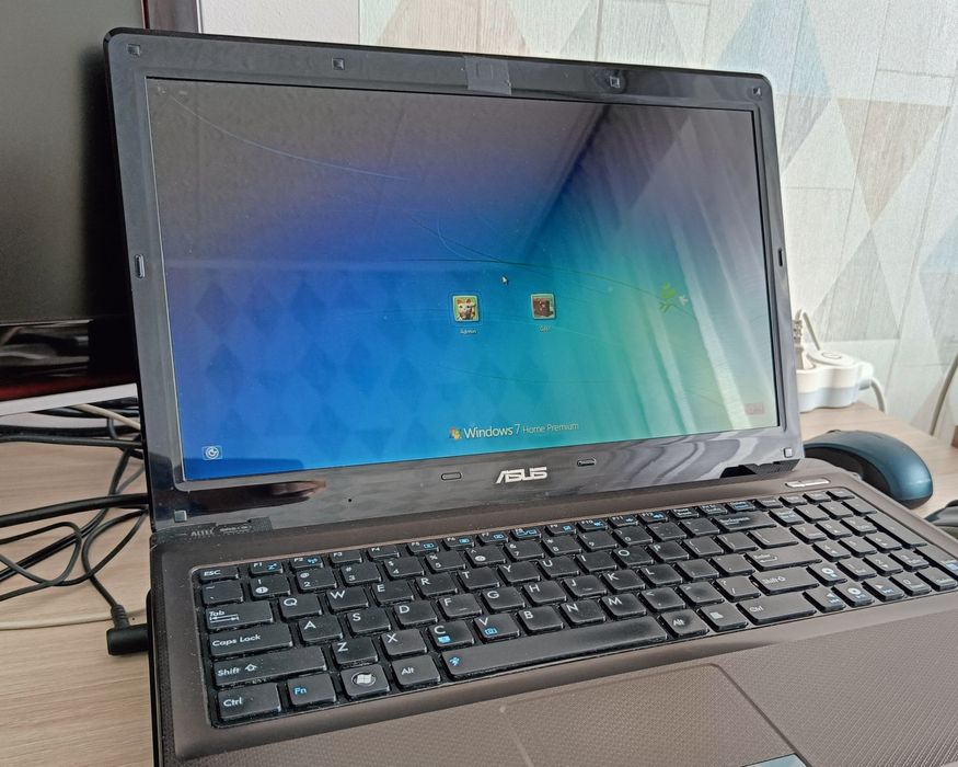 Laptop Asus K52J / K52JC Windows 7