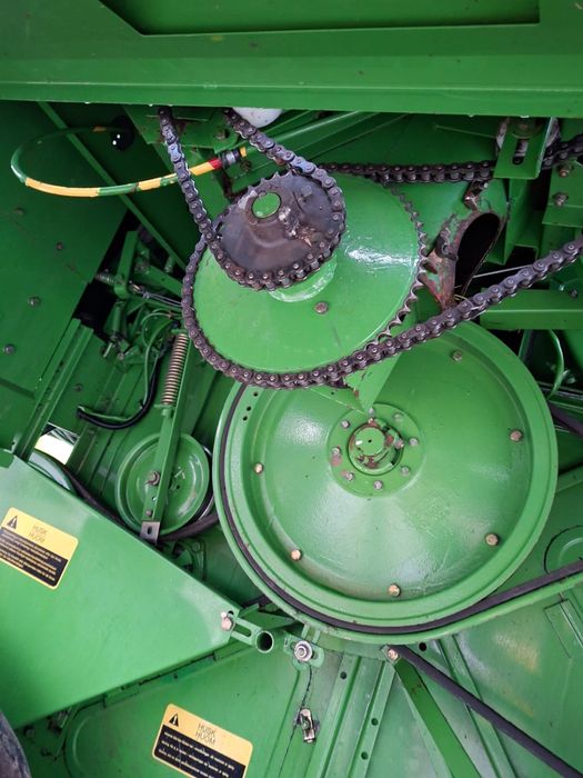 Зерно збиральний комбайн JOHN DEERE 1055 свіжо привезений