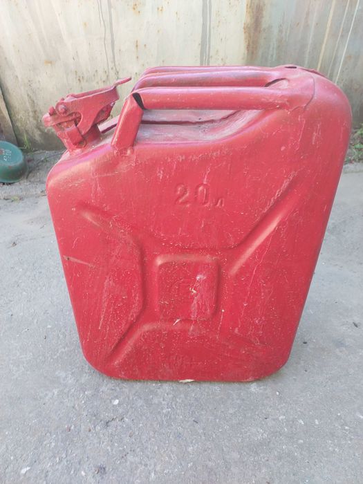 Металева Каністра