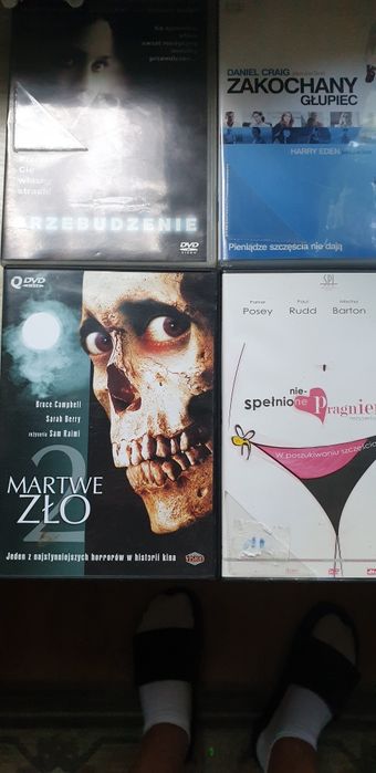 Filmy na płytach  DVD- Szt 8