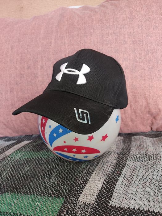 Кепки 5 штук продам!