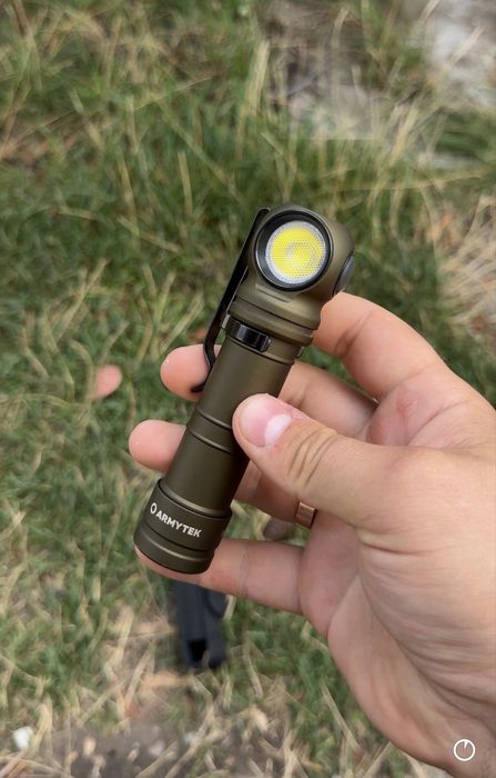 Ліхтар Armytek wizard C2 Pro Max nitecore fenix