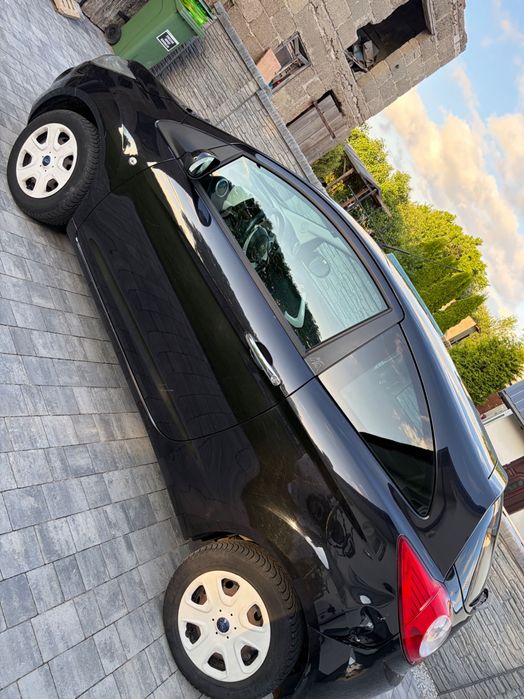 Sprzedam auto Forda ka