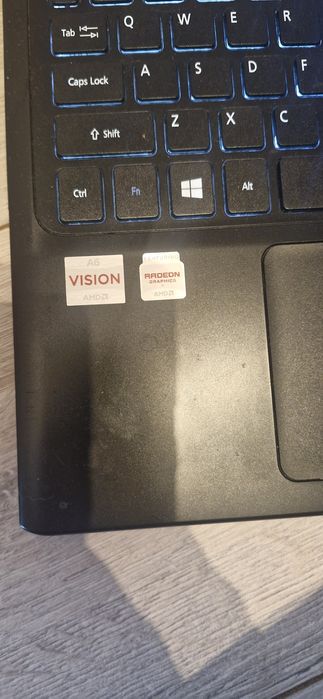 Laptop Acer Aspire V5-551