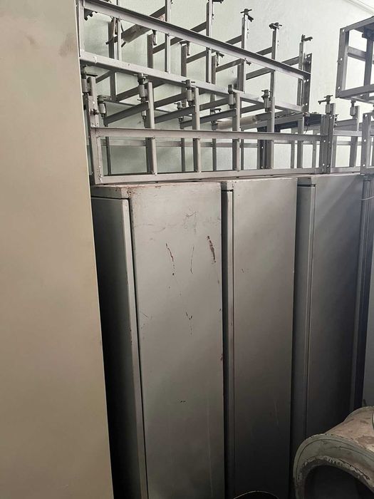 Шаф залізний побутовий