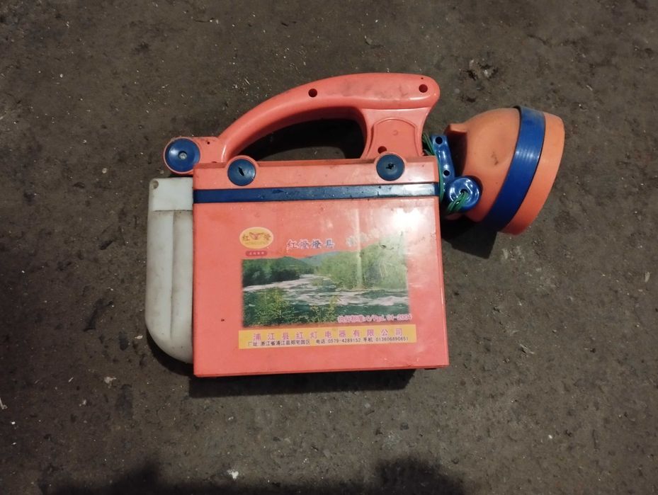 Ліхтар (акамуляторний) та інше