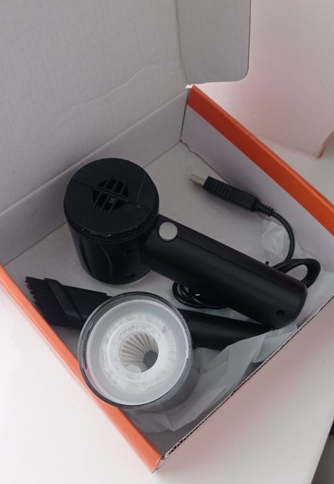 Автомобiльний пилосос Vacuum cleaner