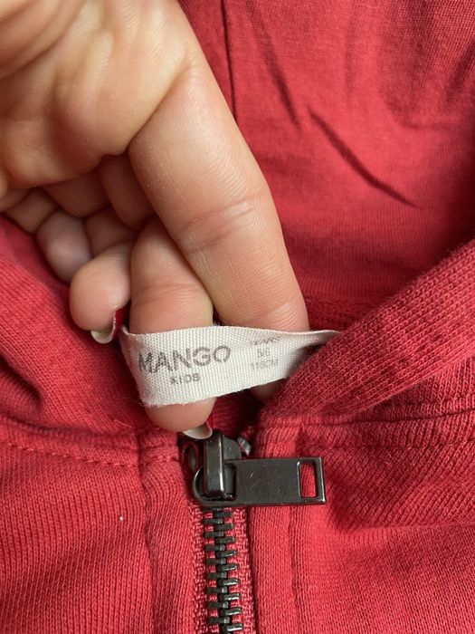 Rozpinana bluza z kapturem Mango