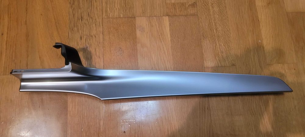 Listwa ozdobna deski dekor Mercedes GLC W205 A2056804471