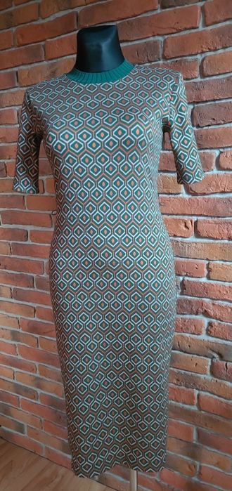 Sukienka ołówkowa Zara