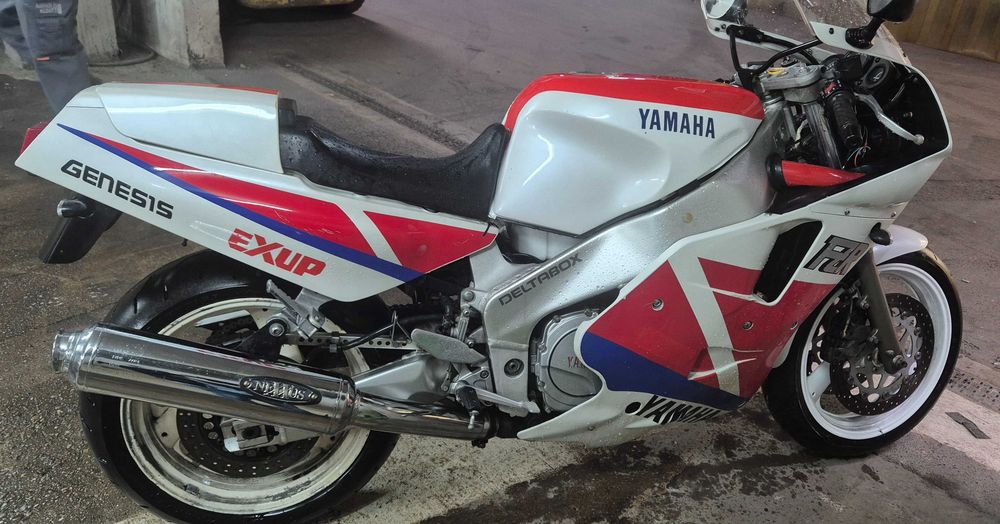 Yamaha fzr 1000