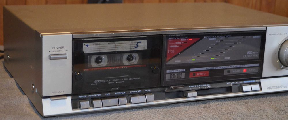 Vintage Aiwa AD-F 220 Magnetofon kasetowy do małego serwisu Japan