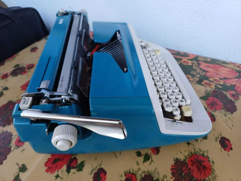 Maquina de escrever Messa, de 1983