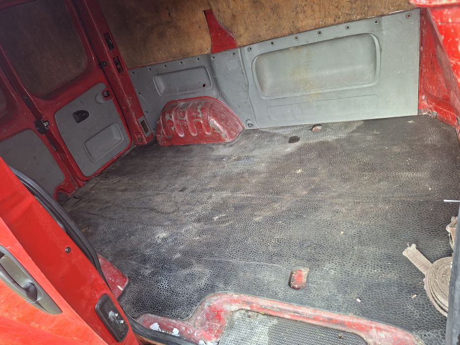 Renault Trafic 1.9 dci klima