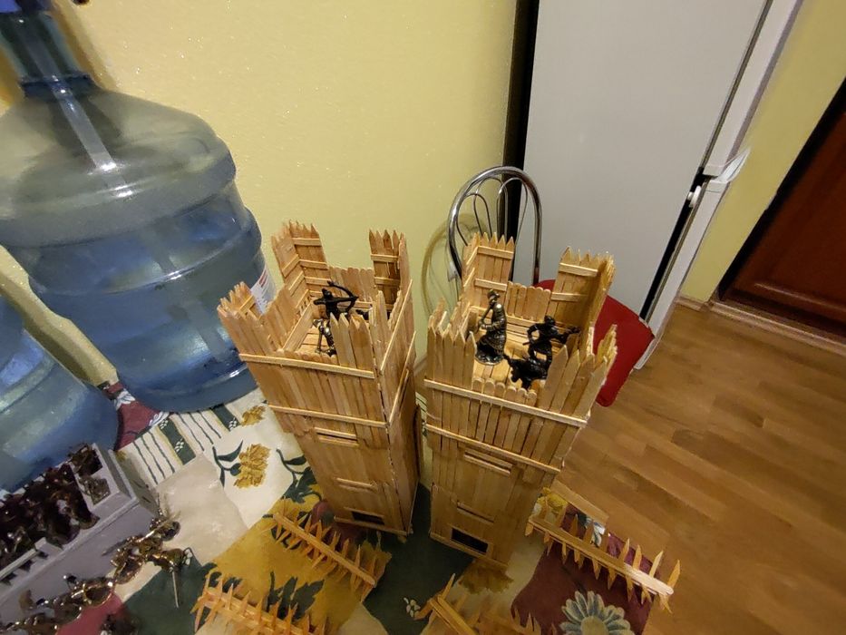 Дерев'яні макети веж оборонних башень