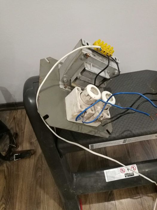 Transformator 1-fazowy TMM 220A /24V cena za sztukę  pozdrawiam.