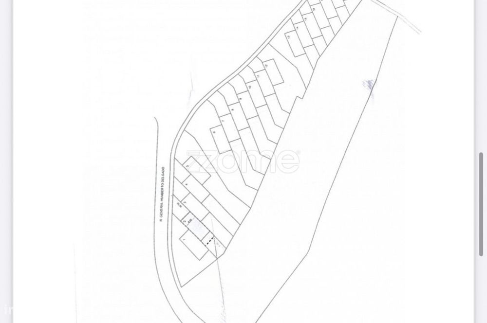 Lote de terreno urbano com 183 m² e vista mar